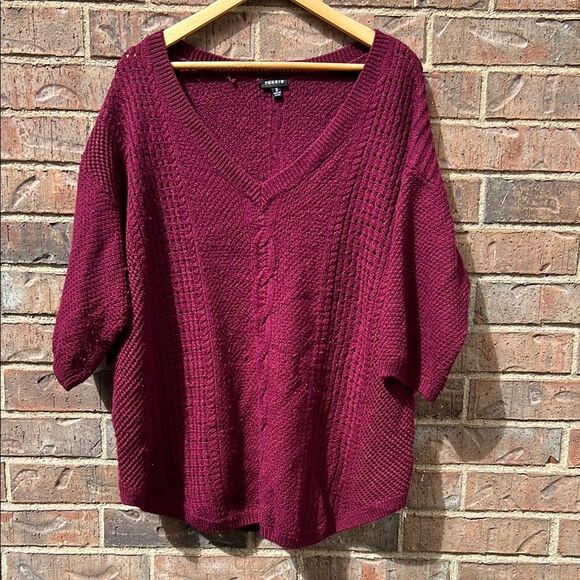Torrid Women's Burgundy Red Short Sleeve V Neck Sweater Size 3 - Picture 1 of 16